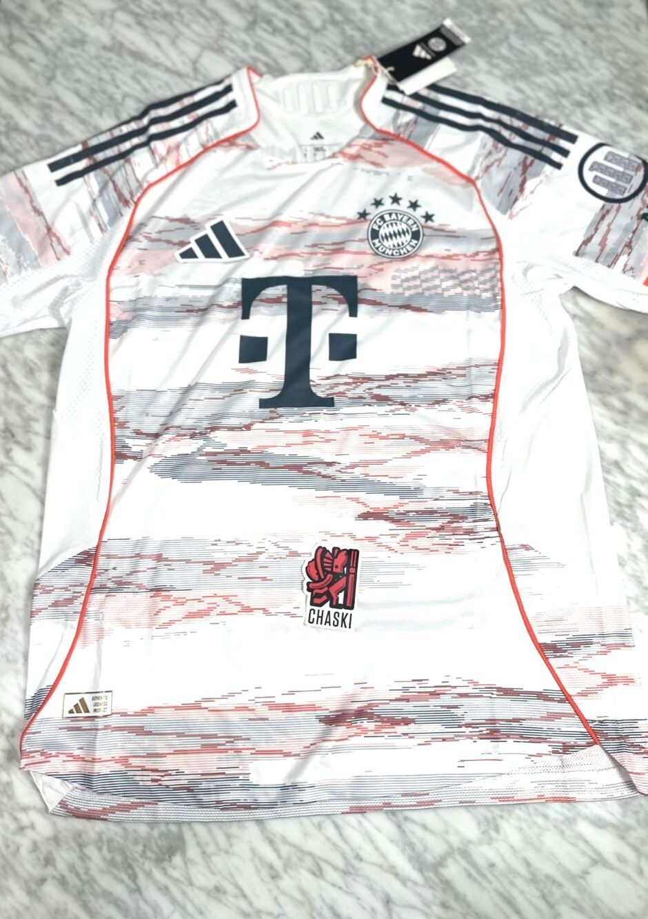 adidas Bayern Munich Authentic Away Football Jersey JJ2145 Men’s Large NEW